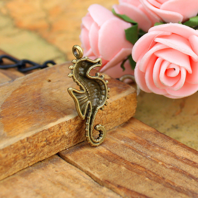 29x13mm Vintage Seahorse Alloy Charm Pendant
