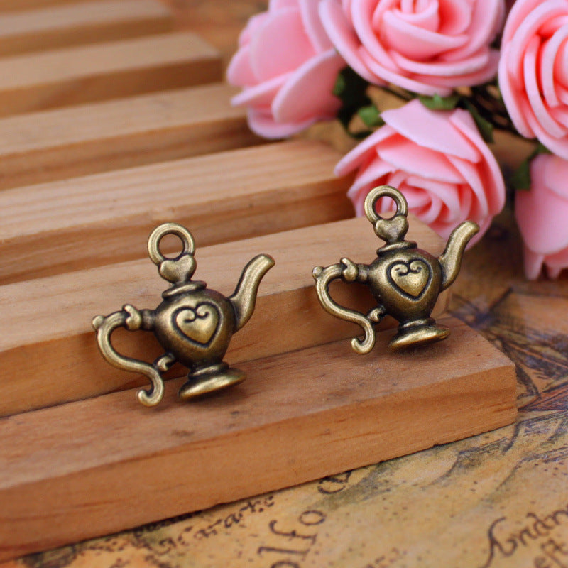 21x19mm Vintage Alloy Heart Flask Charm Pendant