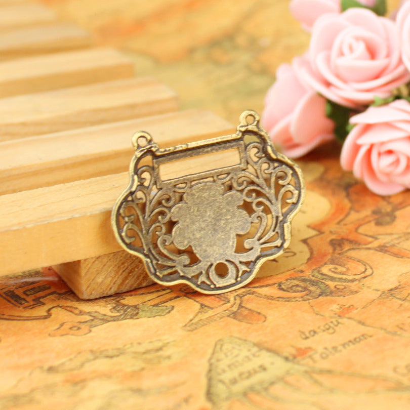 37x30mm Lucky Lock Alloy Charm Pendant