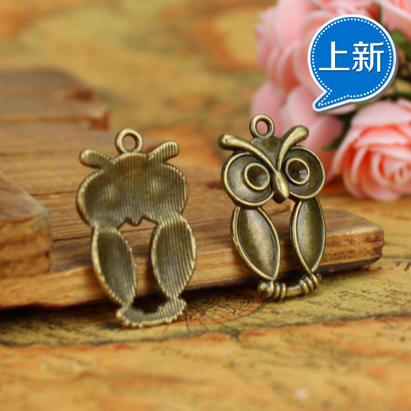 Vintage Alloy Owl Charm Pendant 30x19mm