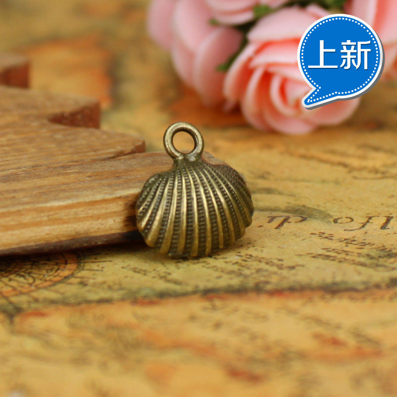 18x16mm Scallop Shell Alloy Charm Pendant