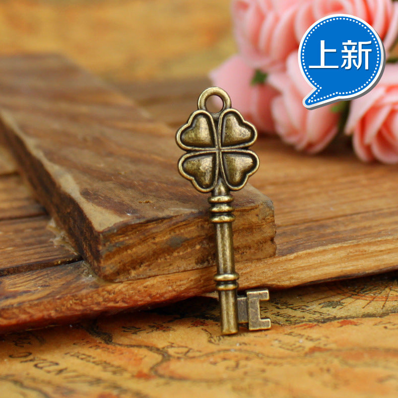 Vintage Four-Leaf Clover Heart Key Pendant