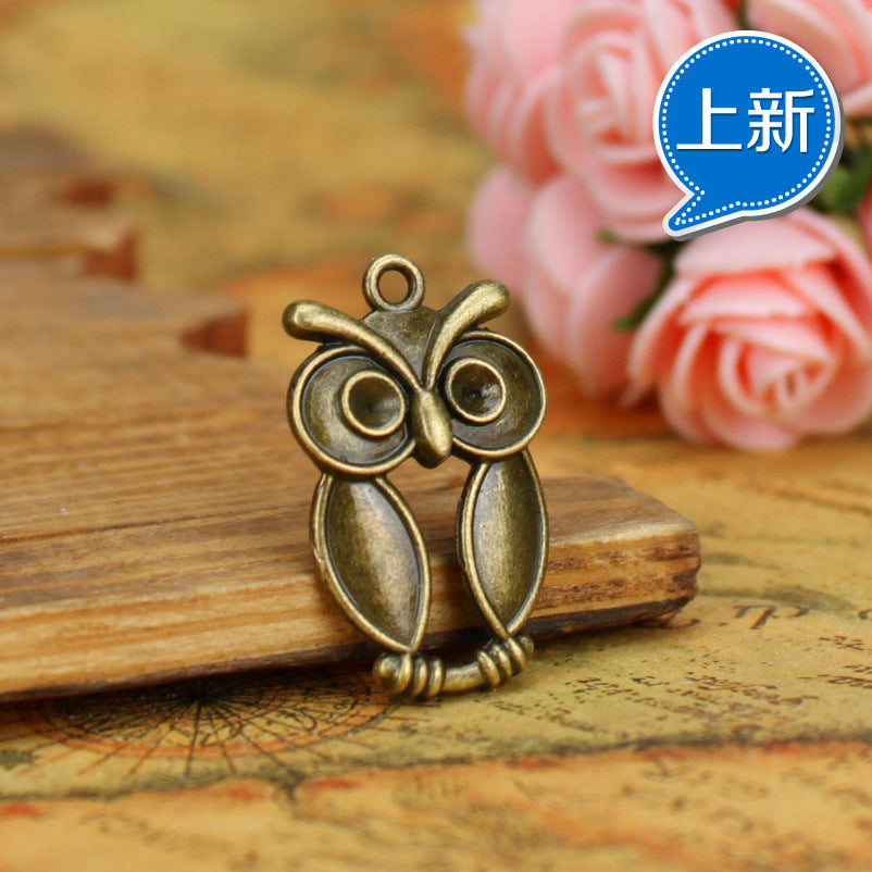Vintage Alloy Owl Charm Pendant 30x19mm