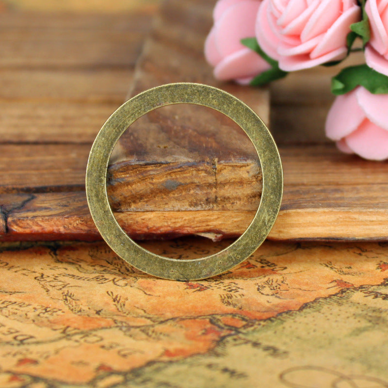35mm Vintage Engraved Circle Alloy Charm Pendant