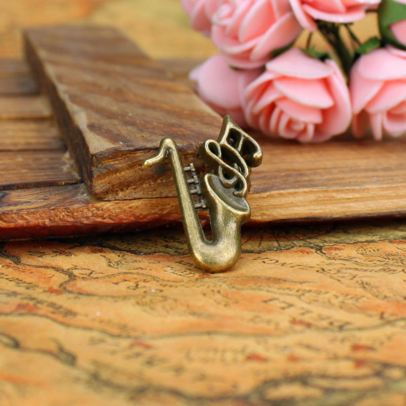 Vintage Saxophone Alloy Charm Pendant 27x21mm