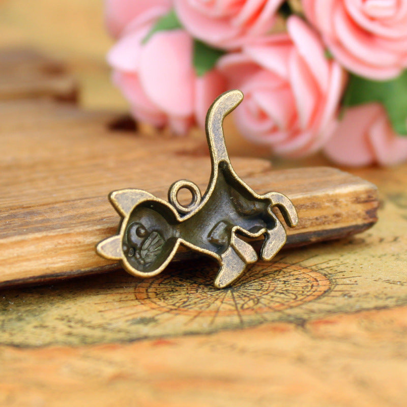 Vintage Alloy Cat Charm Pendant 30x24mm