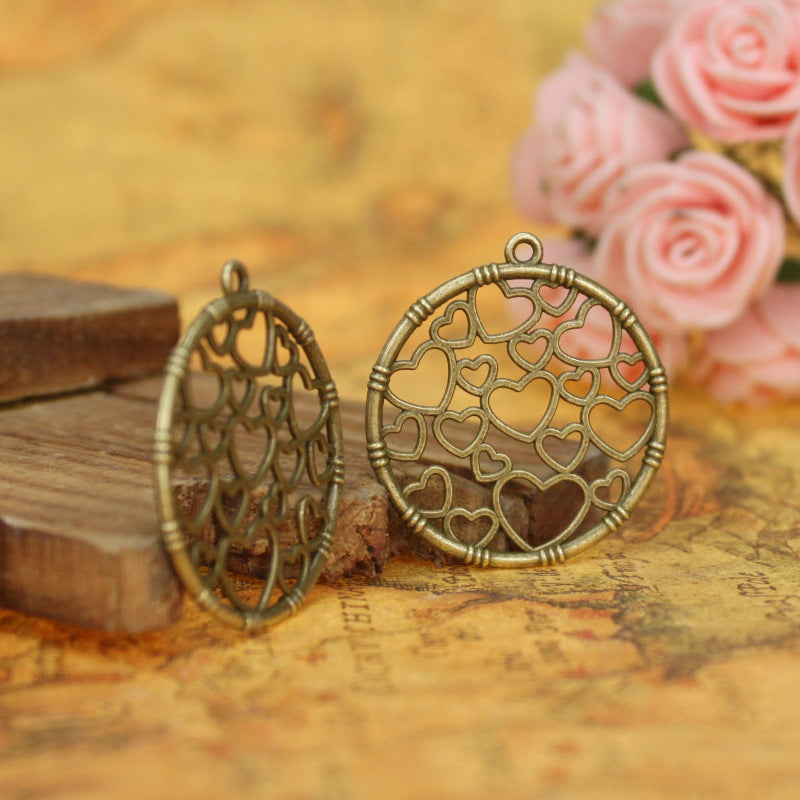 Hollow Round Heart Link Alloy Charm Pendant 32mm