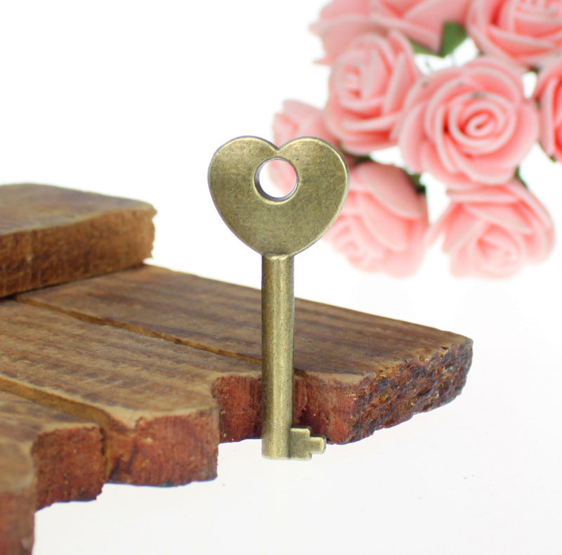 40×17mm Double-Sided Heart Key Alloy Charm Pendant