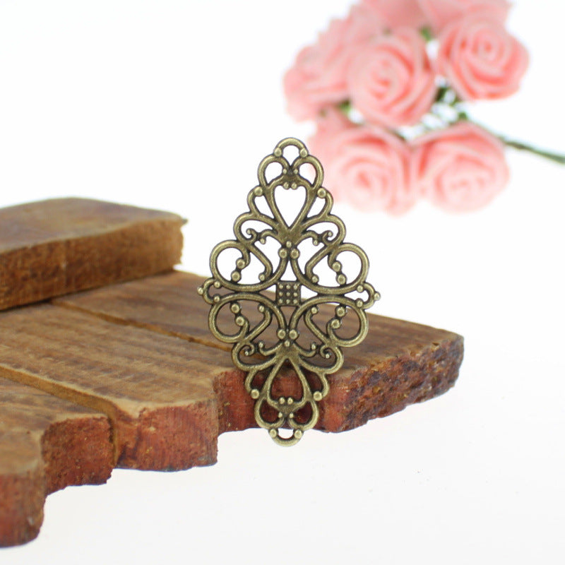 Vintage 42x25mm Hollow Diamond Alloy Charm Pendant