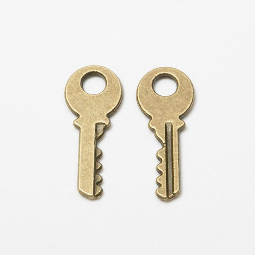 Front detail view of the Mini Key metal piece