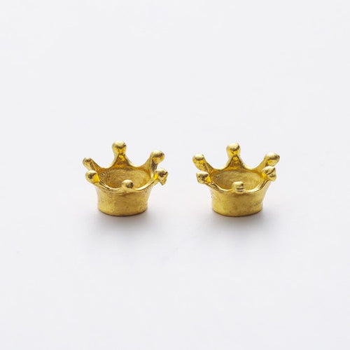 Front and reverse views of the mini crown bead cap in one finish