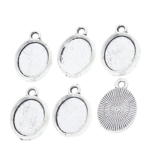 Small Oval Cabochon Tray pictured from the front