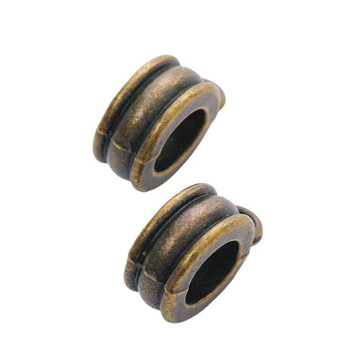 Grouped view of the double groove tube spacer bead from the front