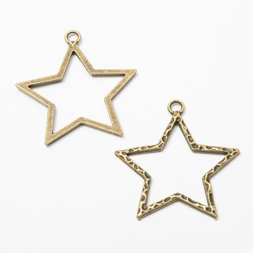 Close view of the open star outline front and reverse