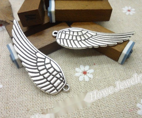 Long Feathered Wing Connector alternate product arrangement
