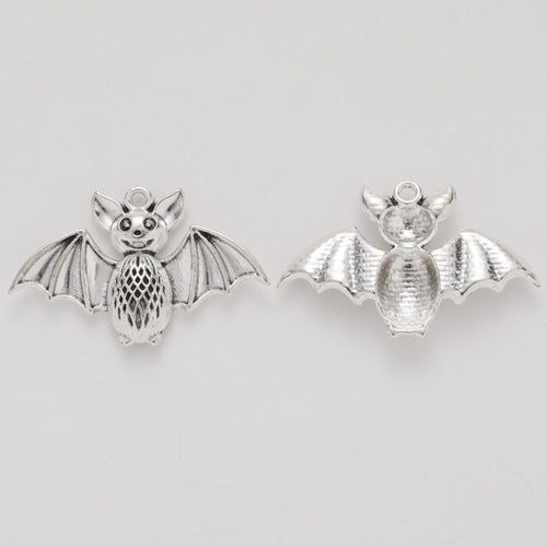Wide Wing Bat Charm front and reverse details on a white background