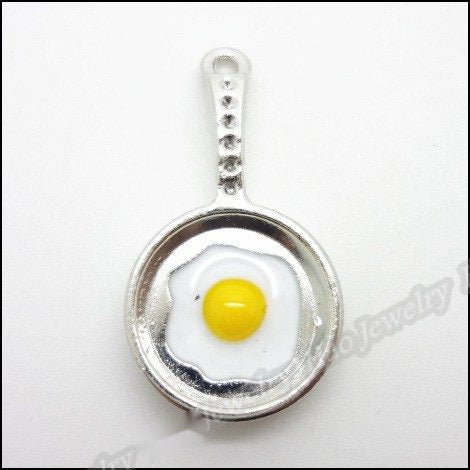 Fried Egg Pan metal piece shown in product image 2