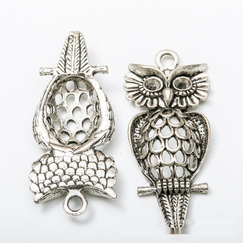 Long Owl Charm front and reverse detail view