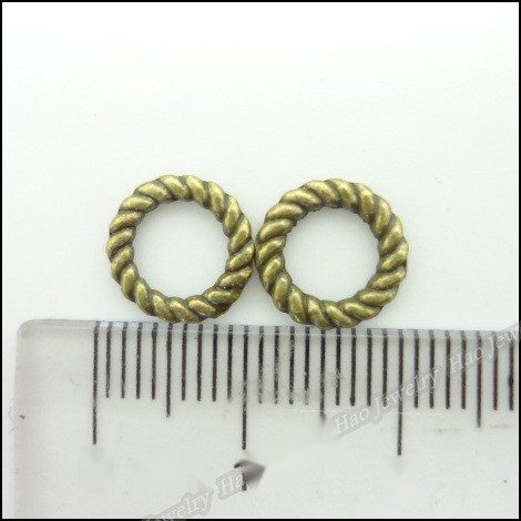 Product photo 2 of the twisted rope ring connector highlighting its small closed round ring with a twisted-rope texture