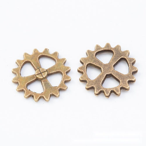 Additional front and reverse view of the small gear component