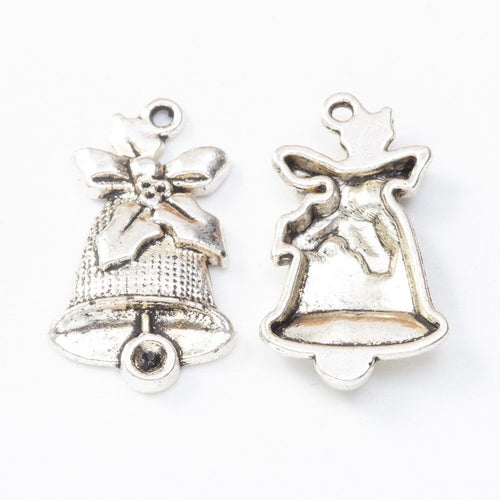 Detailed front and back view of 蝴蝶结圣诞铃铛 charm on a white background