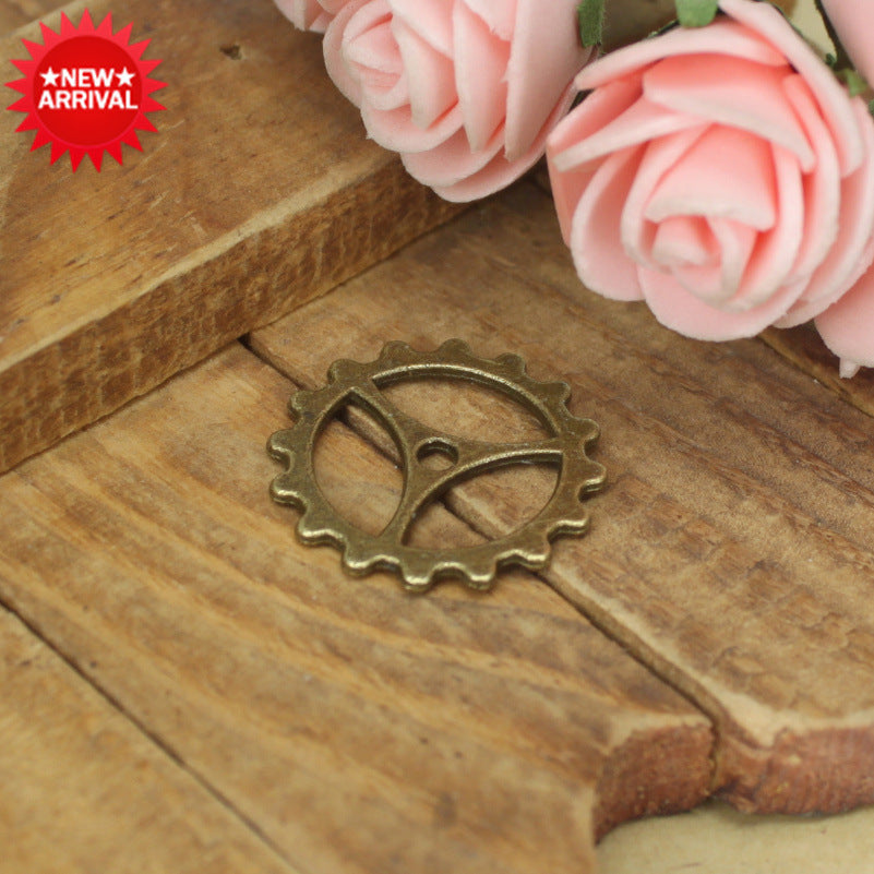 23mm Vintage Double-Sided Gear Alloy Charm Pendant