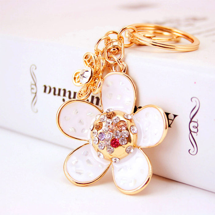 Fresh Rhinestone Daisy Flower Keychain with Shell Accent Bag Charm