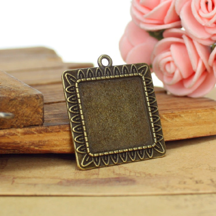 20mm Sunflower Edge Square Bezel Setting Pendant Base