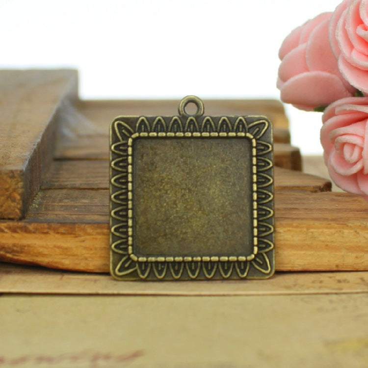 20mm Sunflower Edge Square Bezel Setting Pendant Base