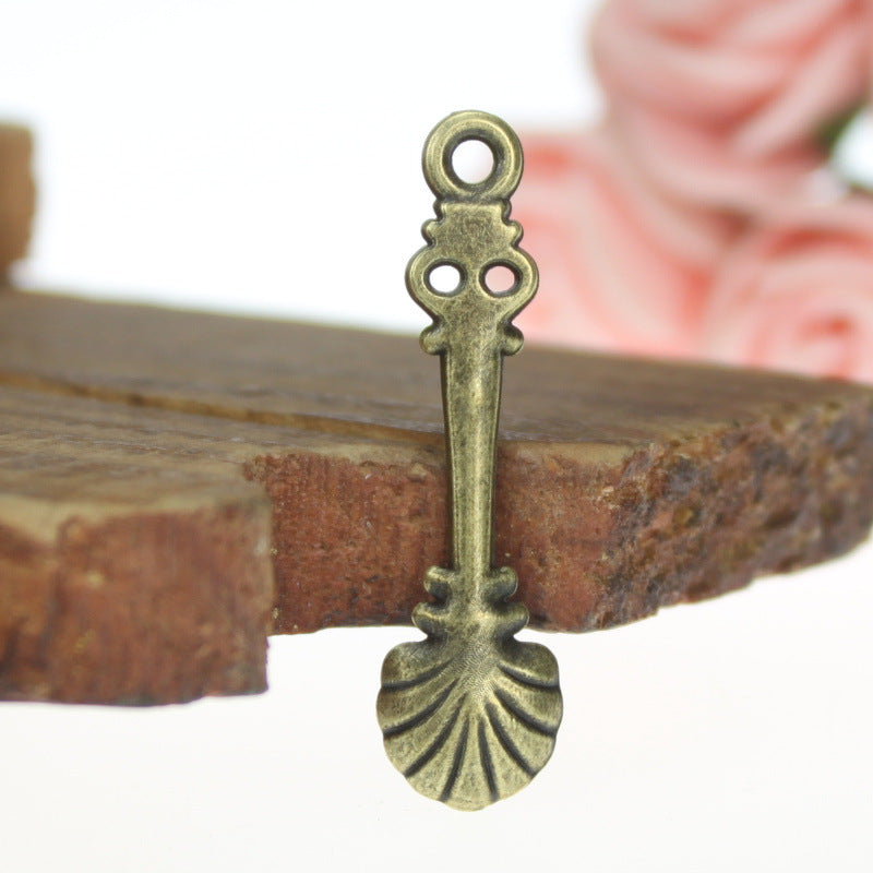 Vintage Shell Spoon Alloy Charm Pendant 33x9mm