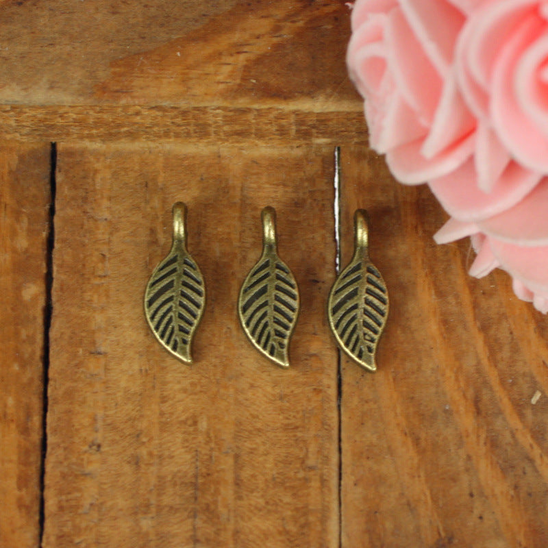 Vintage Alloy Leaf Charm Pendant 16x6mm