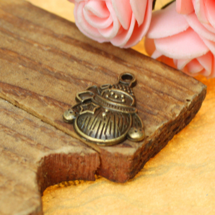 Vintage Snowman Alloy Charm Pendant 22x17mm