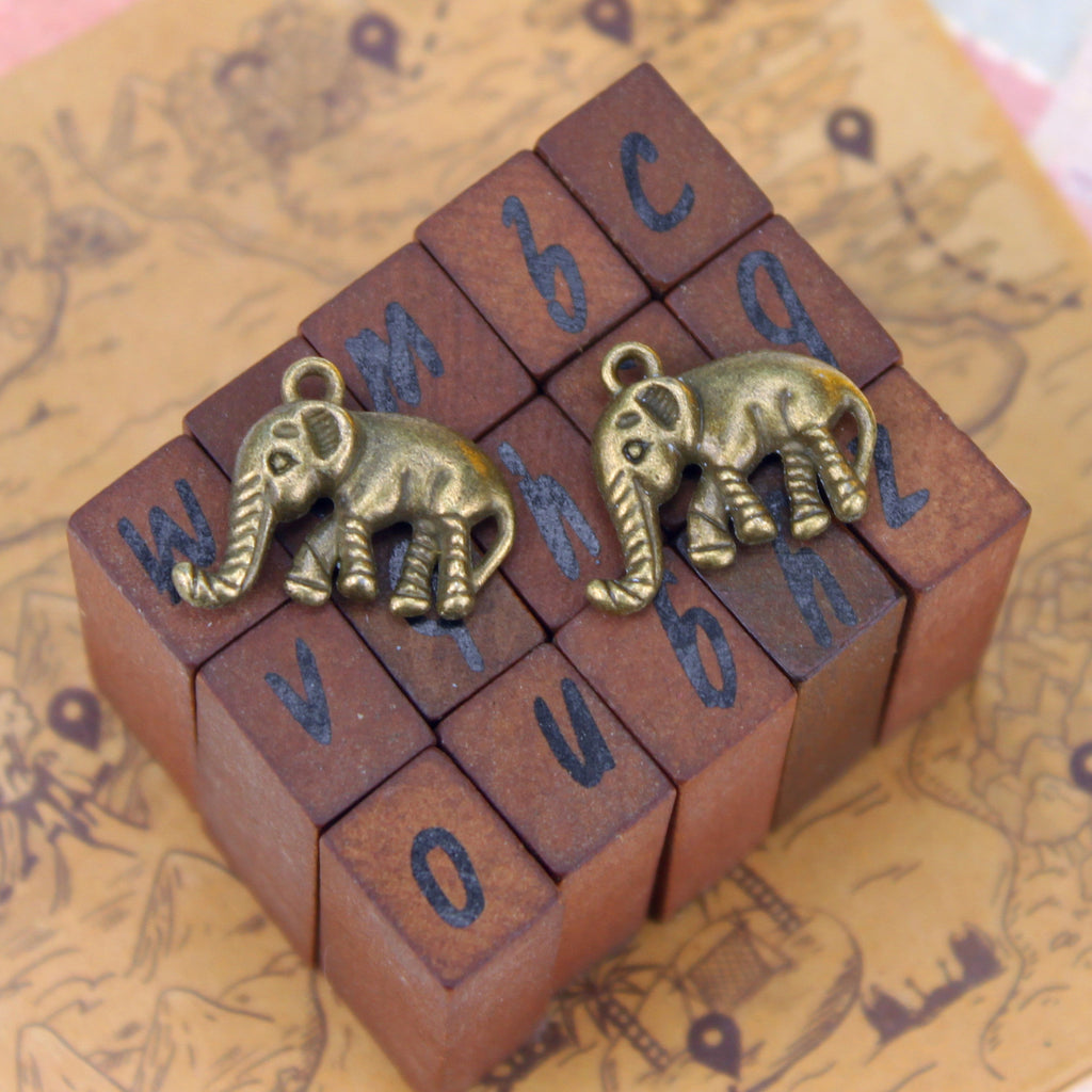 Vintage Double-Sided Alloy Elephant Charm Pendant