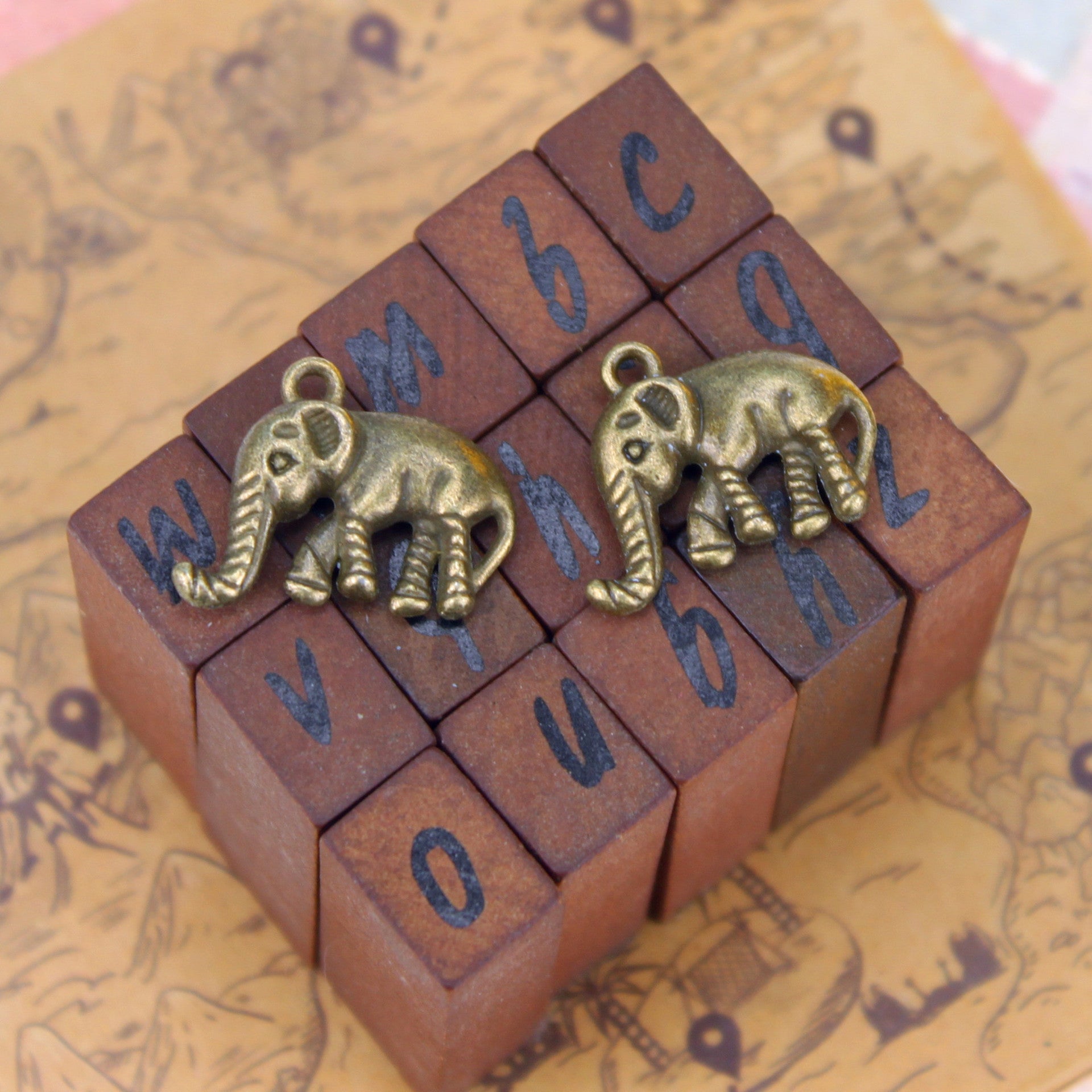 Vintage Double-Sided Alloy Elephant Charm Pendant