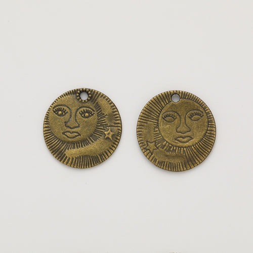 Zinc Alloy Sun Charm Pendant No.374805 for DIY Necklace Bracelet Jewelry Making