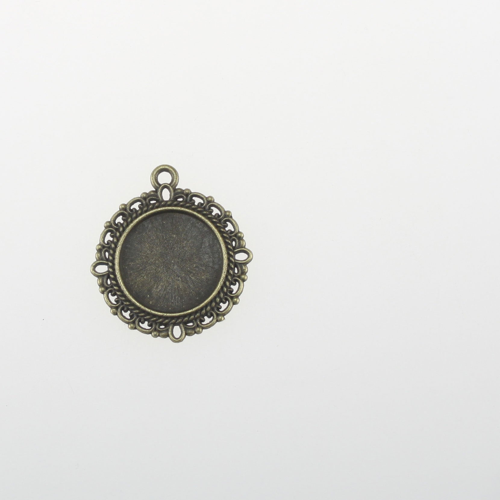 20mm Round Filigree Cabochon Tray Bezel Setting
