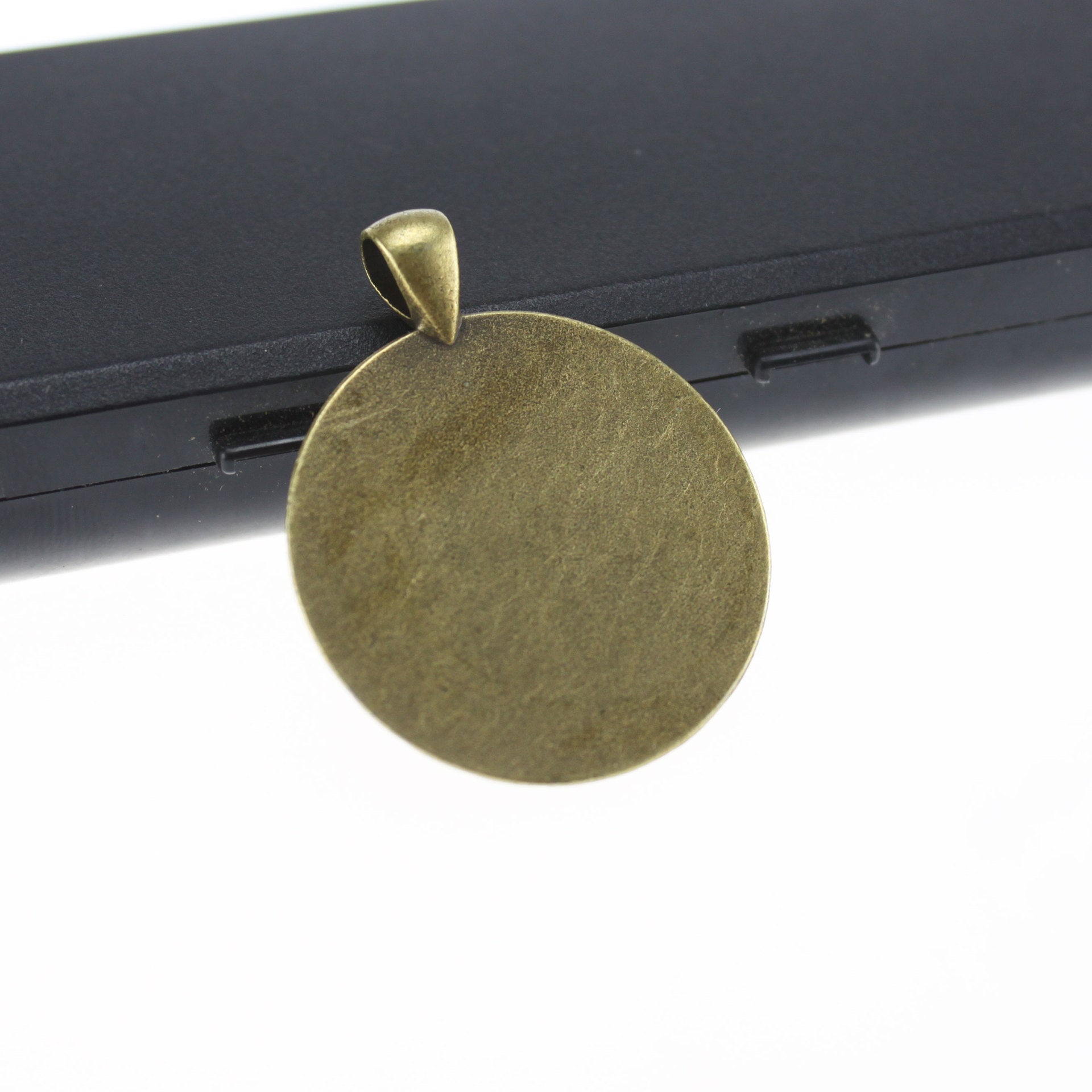 25mm Vintage Rotating Round Pendant Bezel Setting