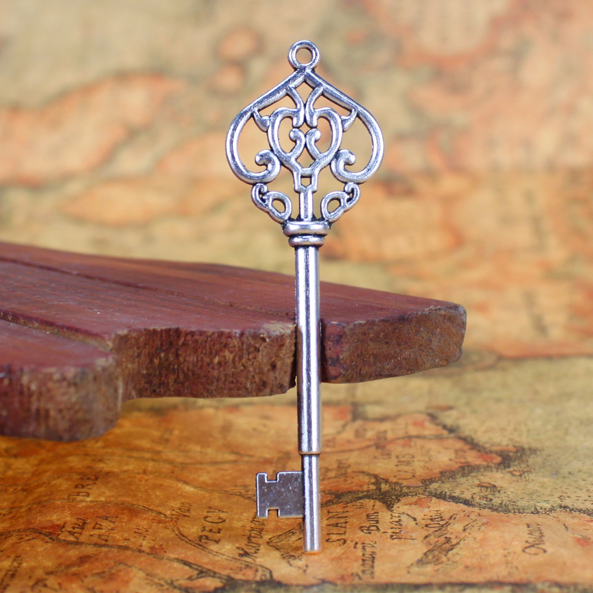 69x22mm Vintage Castle Roof Alloy Keychain Pendant
