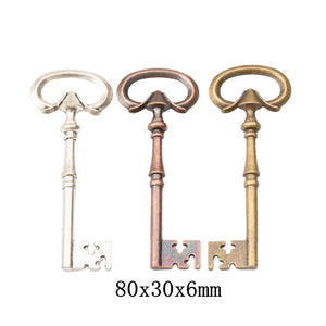 Zinc Alloy Key Charm Pendant No.848936 for DIY Necklace Bracelet Jewelry Making
