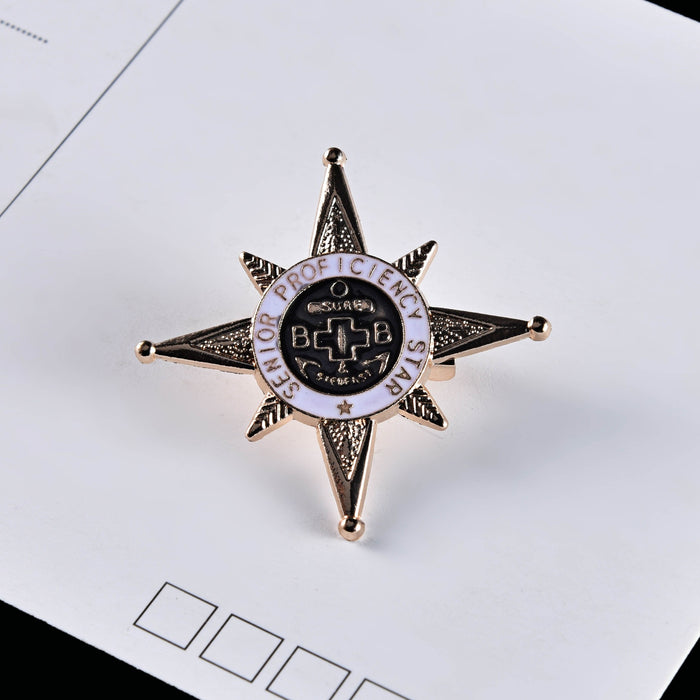 British College Style Star Medal Brooch Pin, Versatile Sweater Shirt Accessory For Men
