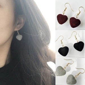 Vintage Velvet Heart Drop Hook Alloy Sweet Fuzzy Pom Ball Geometric Fashion Dangle Earrings