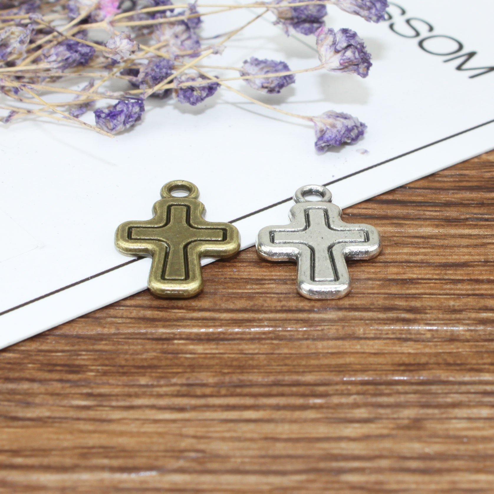 19x8mm Alloy Cross Charm Pendant