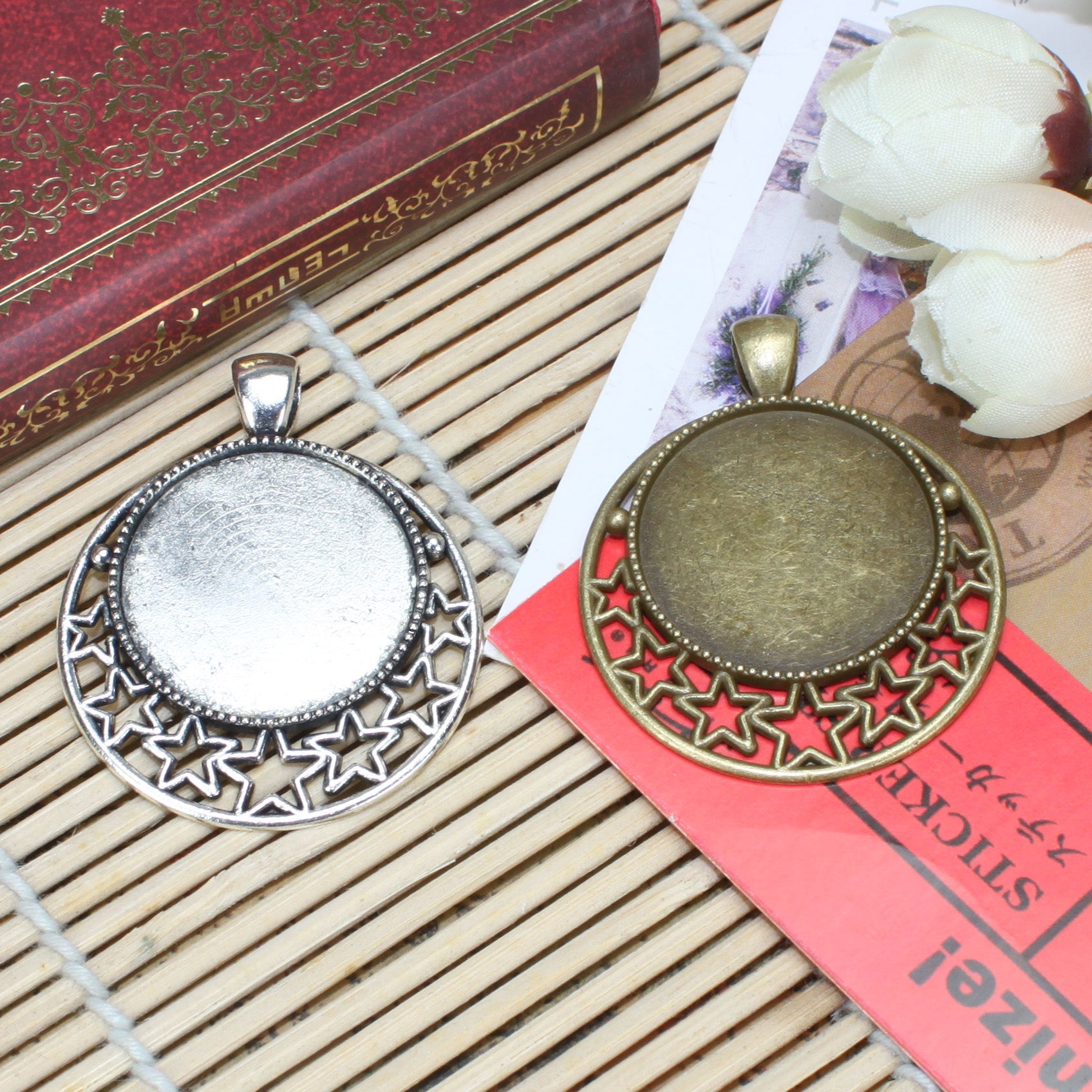 Hollow Star Cabochon Tray Pendant 44x36mm for 25mm Cabochon