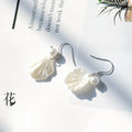 Korean Style Irregular Shell Pearl Petal Drop Earrings Elegant Metal Ear Jewelry view 2