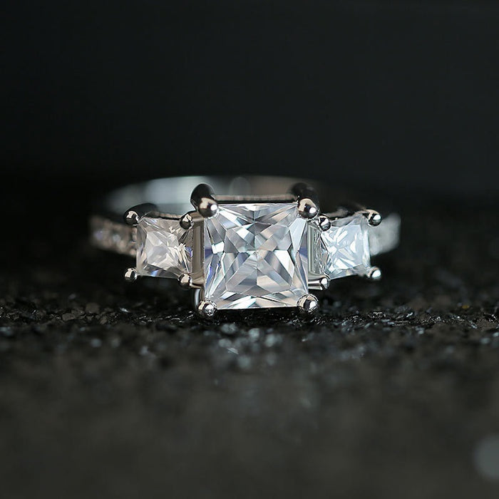 Luxury Silver Plated Copper Zircon Women's Ring, Micro Pave Fashion Jewelry Accessory