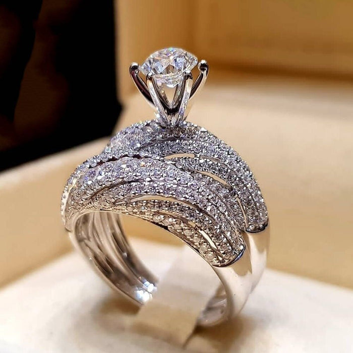 Hot Selling European Fashion Women's Sparkling Rhinestone Engagement Ring Set Hand Jewelry