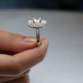 Creative Hollow Floral Shape Ring Fashion Christmas Gift Hand Jewelry For Women view 4