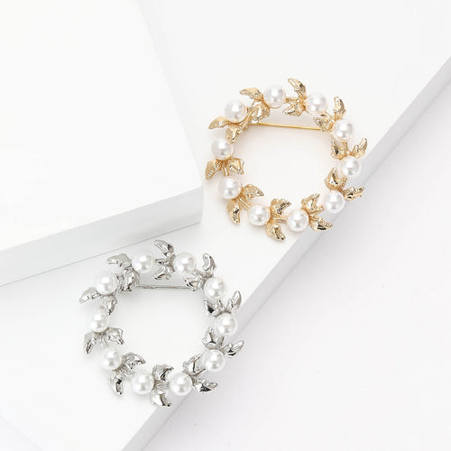 Alloy Pearl Wreath Brooch For Suits And Coats