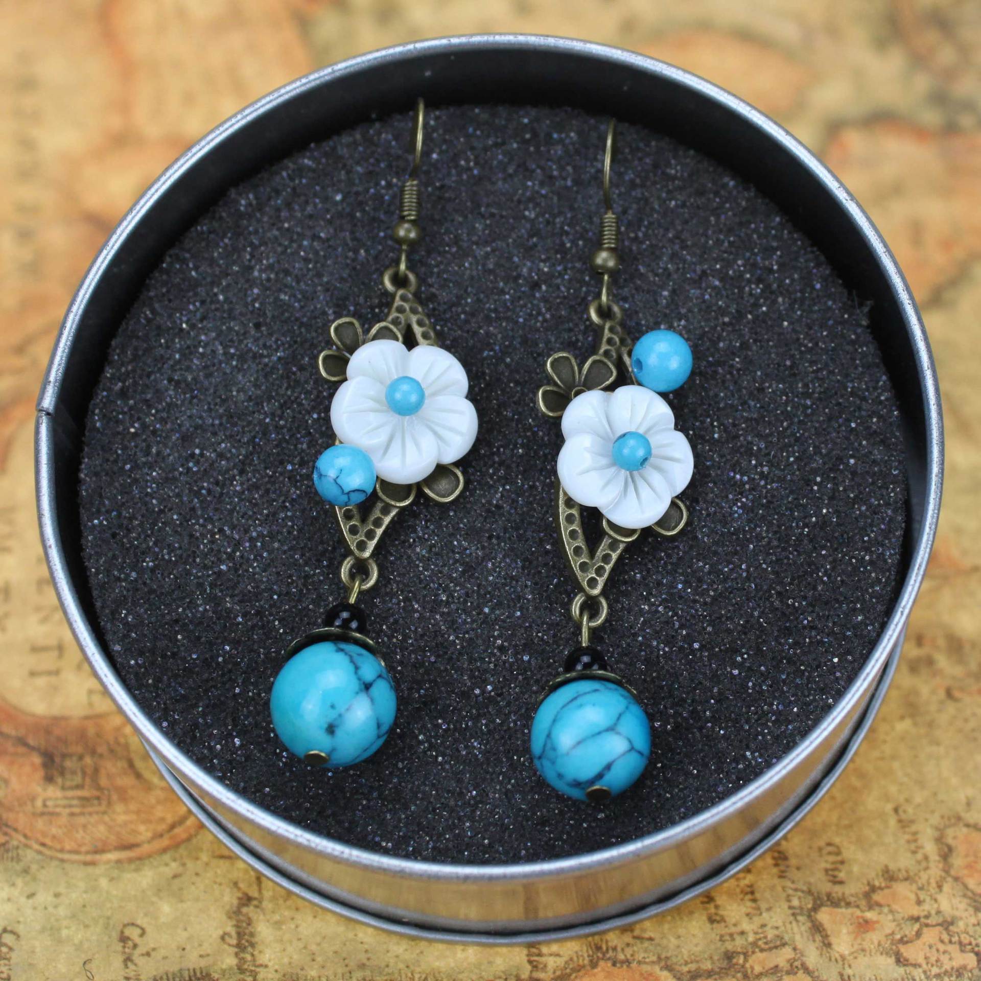 Handmade Vintage Long Dangle Earrings with Agate Pendant