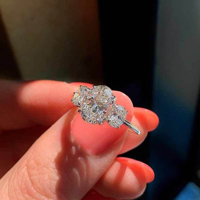 Elegant Oval Egg Shape Cubic Zirconia Women's Ring High Quality Fashion Finger Jewelry